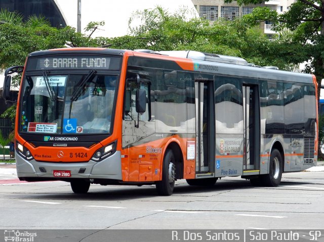 TRANSPPASS - Transporte de Passageiros 8 1424 na cidade de São Paulo, São Paulo, Brasil, por Rafael Santos. ID da foto: 4760861.