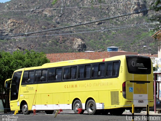 Viação Itapemirim 9039 na cidade de Serra Talhada, Pernambuco, Brasil, por Lucas Ramon. Número da foto: #4762830.