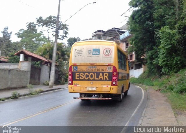 Escolares 8319 na cidade de Nova Friburgo, Rio de Janeiro, Brasil, por Leonardo Correa Gomes Martins. Número da foto: #4764738.