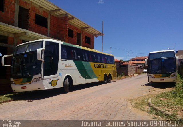 Empresa Gontijo de Transportes 12045 na cidade de Minas Novas, Minas Gerais, Brasil, por Josimar Gomes Simoes. Número da foto: #4765927.