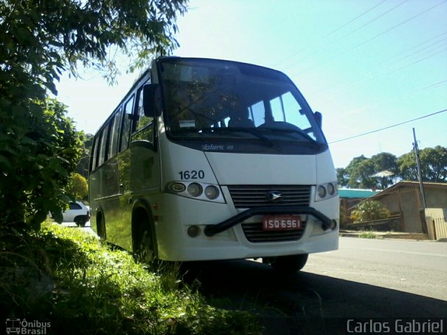 Viação Giratur 1620 na cidade de Caxias do Sul, Rio Grande do Sul, Brasil, por Carlos Gabriel. Número da foto: #4766989.