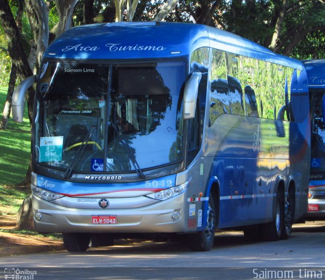 Arca Turismo 5042 na cidade de Guarapari, Espírito Santo, Brasil, por Saimom  Lima. ID da foto: 4770394.