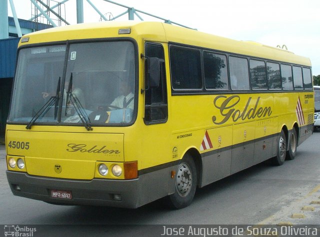 Viação Itapemirim 45005 na cidade de Resende, Rio de Janeiro, Brasil, por José Augusto de Souza Oliveira. ID da foto: 4771769.