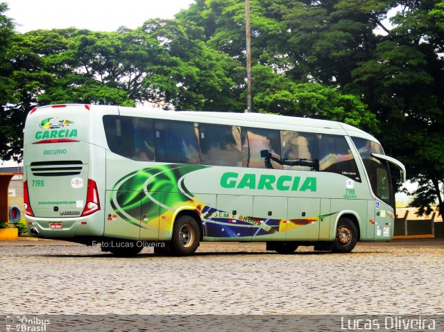 Viação Garcia 7198 na cidade de Apucarana, Paraná, Brasil, por Lucas Oliveira . Número da foto: #4781551.