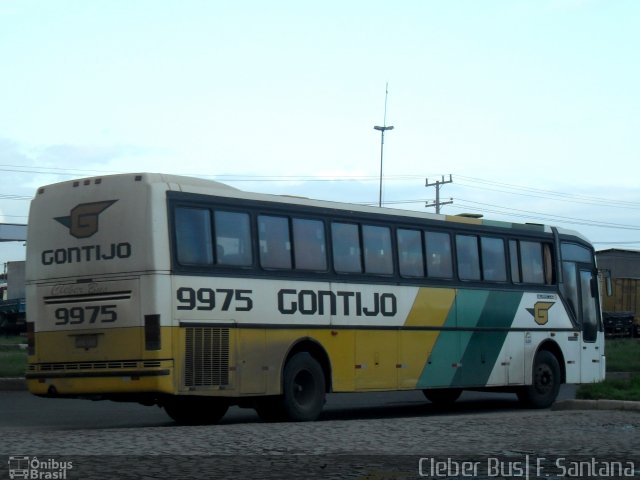 Empresa Gontijo de Transportes 9975 na cidade de Feira de Santana, Bahia, Brasil, por Cleber Bus. ID da foto: 4786912.