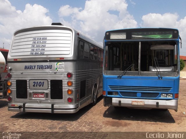 Ônibus Particulares 2101 na cidade de Santa Inês, Maranhão, Brasil, por Cecílio Júnior. Número da foto: #4787076.