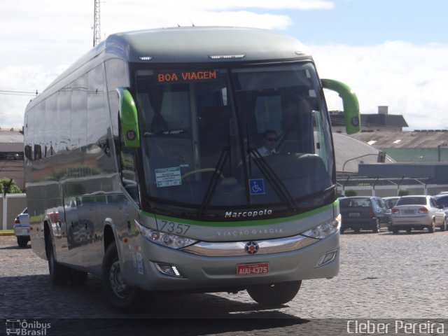 Viação Garcia 7357 na cidade de Londrina, Paraná, Brasil, por Cleber Luiz Pereira. Número da foto: #4790368.