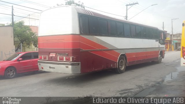 Ônibus Particulares CDL7374 na cidade de São Paulo, São Paulo, Brasil, por Eduardo de Oliveira. Número da foto: #4788788.