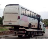 Ônibus Particulares 3313 na cidade de Itacarambi, Minas Gerais, Brasil, por Douglas da Silva Souza. Número da foto: #4789897.