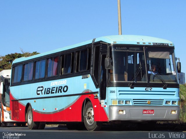 Expresso Ribeiro 2500 na cidade de Montes Claros, Minas Gerais, Brasil, por Lucas Vieira. Número da foto: #4796770.