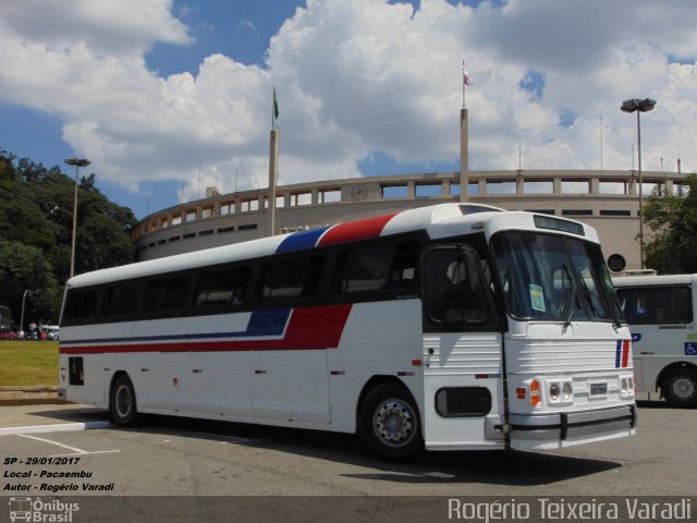 Ônibus Particulares 7096 na cidade de São Paulo, São Paulo, Brasil, por Rogério Teixeira Varadi. Número da foto: #4800146.