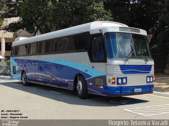 Ônibus Particulares 9018 na cidade de São Paulo, São Paulo, Brasil, por Rogério Teixeira Varadi. Número da foto: #4800187.