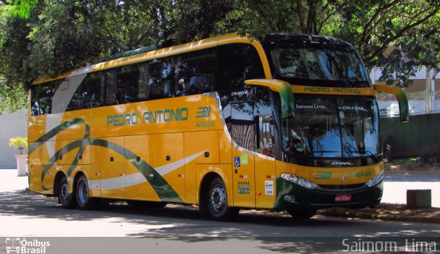 Empresa de Ônibus e Turismo Pedro Antônio RJ 804.005 na cidade de Guarapari, Espírito Santo, Brasil, por Saimom  Lima. ID da foto: 4736848.