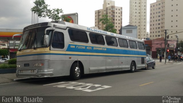 Ônibus Particulares 6869 na cidade de São Paulo, São Paulo, Brasil, por Raphael José da Silva. Número da foto: #4747505.