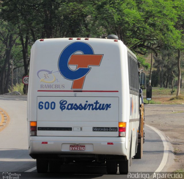 Cassintur 600 na cidade de Conselheiro Lafaiete, Minas Gerais, Brasil, por Rodrigo  Aparecido. ID da foto: 5389049.