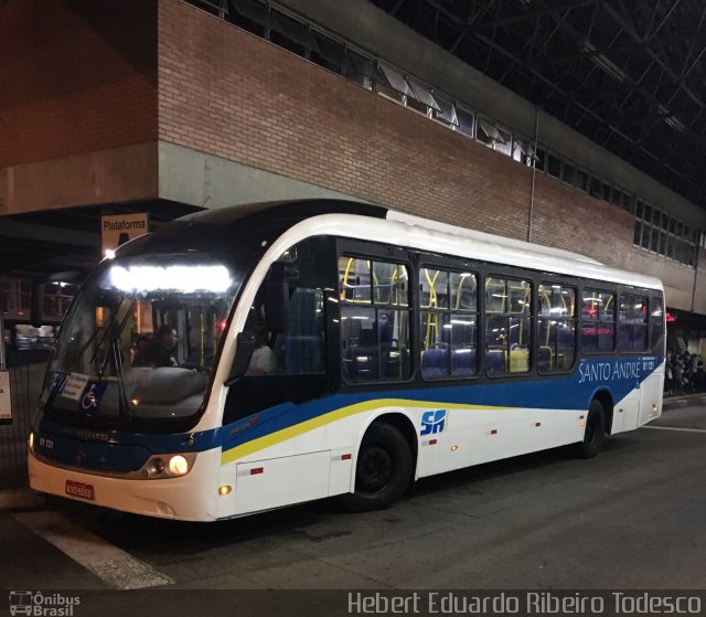 Viação Guaianazes 01 131 na cidade de Santo André, São Paulo, Brasil, por Hebert Eduardo Ribeiro Todesco. Número da foto: #5386982.