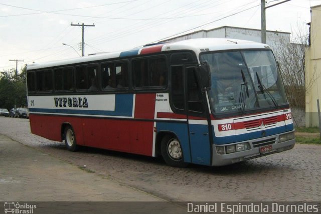 Expresso Vitória de Transportes 310 na cidade de Charqueadas, Rio Grande do Sul, Brasil, por Daniel Espindola Dorneles. ID da foto: 5387497.