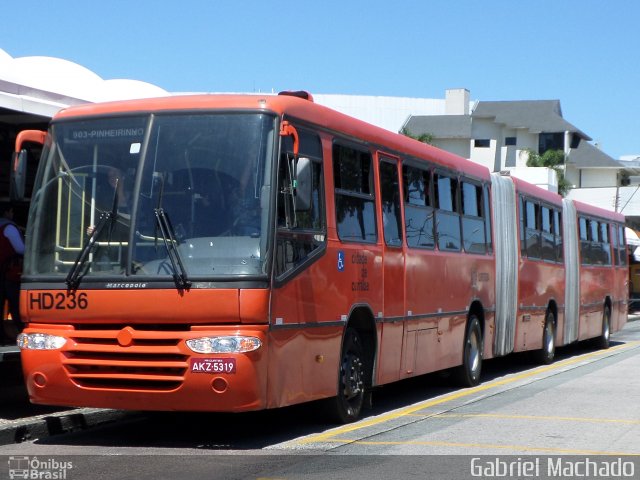 Auto Viação Redentor HD236 na cidade de Curitiba, Paraná, Brasil, por Gabriel Machado. Número da foto: #5410885.