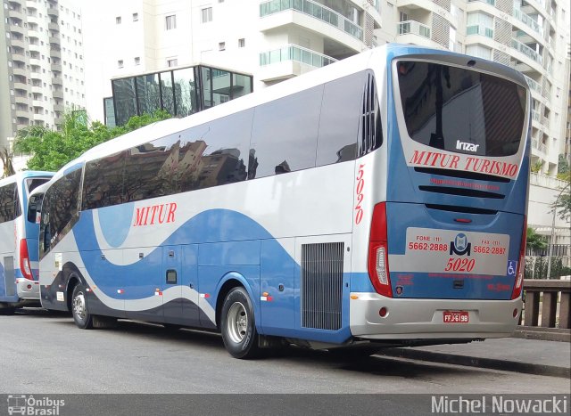 Mitur Turismo e Transportadora Turística 5020 na cidade de São Paulo, São Paulo, Brasil, por Michel Nowacki. Número da foto: #5414741.