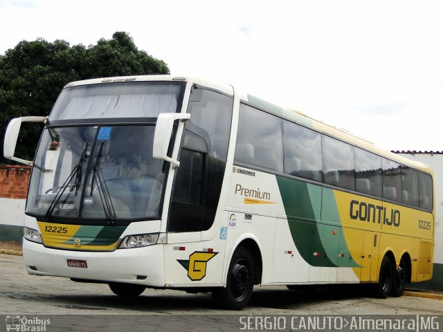 Empresa Gontijo de Transportes 12225 na cidade de Almenara, Minas Gerais, Brasil, por Sérgio Augusto Braga Canuto. ID da foto: 5414795.