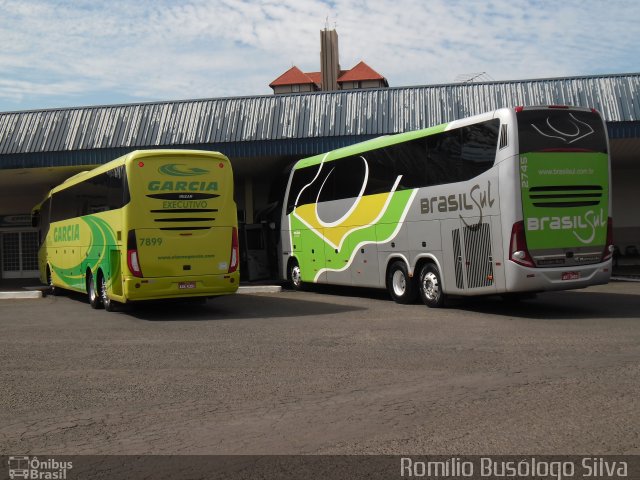 Viação Garcia 7899 na cidade de Rolândia, Paraná, Brasil, por Romílio Busólogo Silva . Número da foto: #5419035.