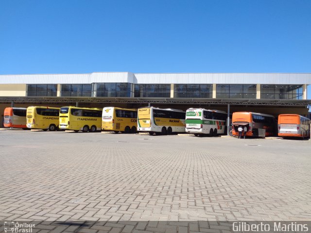 Empresa Gontijo de Transportes 14815 na cidade de Guarapari, Espírito Santo, Brasil, por Gilberto Martins. Número da foto: #5418511.
