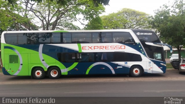 Expresso Transporte e Turismo Ltda. 3000 na cidade de Araguari, Minas Gerais, Brasil, por Emanuel Vitor  Felizardo. ID da foto: 5439284.