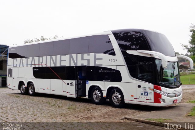 Auto Viação Catarinense 3739 na cidade de Joinville, Santa Catarina, Brasil, por Diego Lip. ID da foto: 5438189.