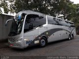 VH Tur Transporte e Turismo 900 na cidade de São Paulo, São Paulo, Brasil, por Leonardo Alves Clemente. Número da foto: #5439910.
