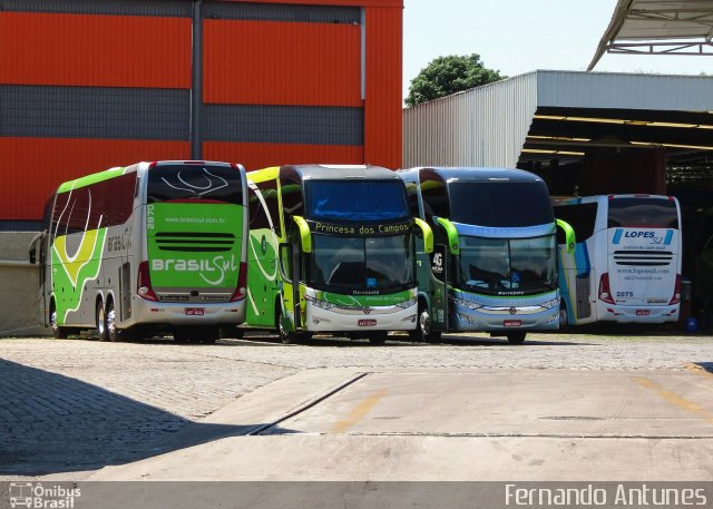 Viação Garcia Garagem na cidade de São Paulo, São Paulo, Brasil, por Fernando Antunes. ID da foto: 5444909.