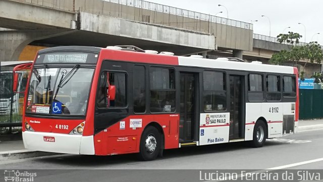 Express Transportes Urbanos Ltda 4 8192 na cidade de São Paulo, São Paulo, Brasil, por Luciano Ferreira da Silva. ID da foto: 5444287.