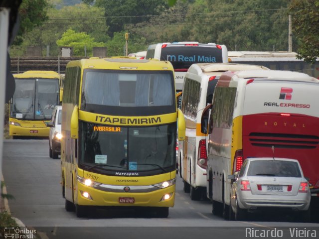 Viação Itapemirim 17507 na cidade de Brasília, Distrito Federal, Brasil, por Ricardo Vieira. Número da foto: #5442969.
