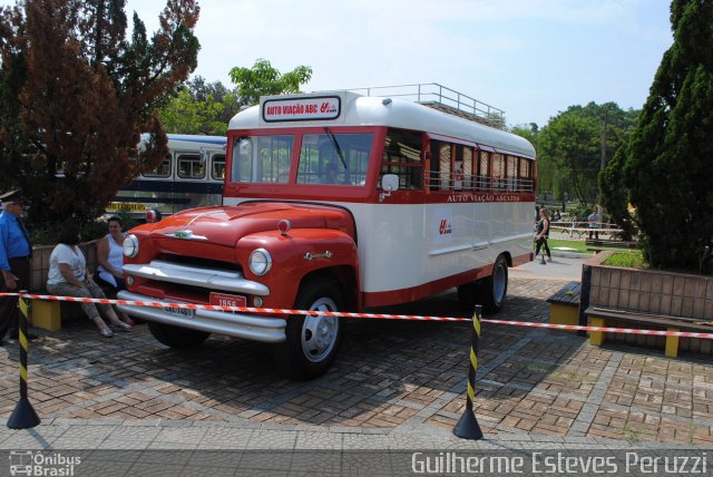 Auto Viação ABC 1956 na cidade de São Caetano do Sul, São Paulo, Brasil, por Guilherme Esteves Peruzzi. Número da foto: #5442617.