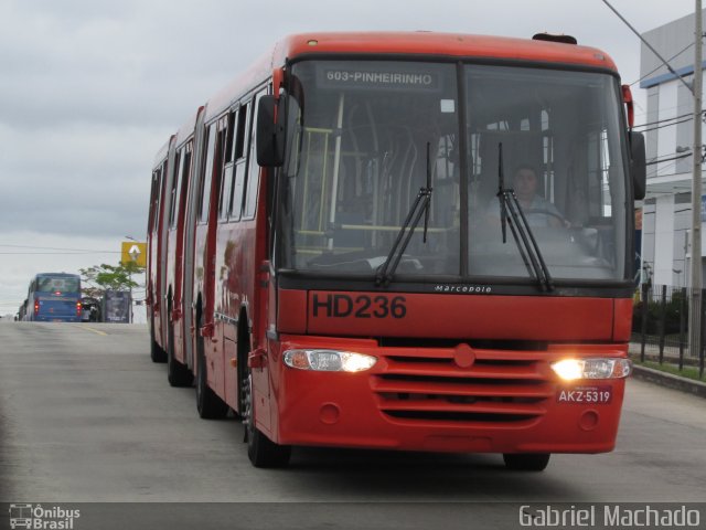 Auto Viação Redentor HD236 na cidade de Curitiba, Paraná, Brasil, por Gabriel Machado. ID da foto: 5445771.