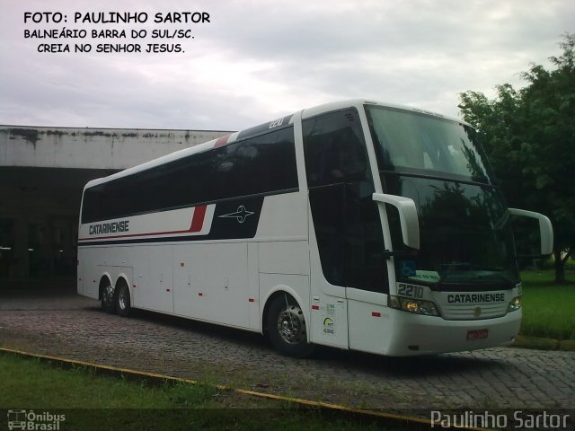 Auto Viação Catarinense 2210 na cidade de Joinville, Santa Catarina, Brasil, por Paulinho Sartor. ID da foto: 5445013.