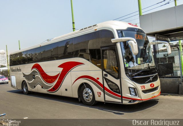 Pullman de Morelos 178 na cidade de , por Oscar Rodriguez . Número da foto: #5447254.