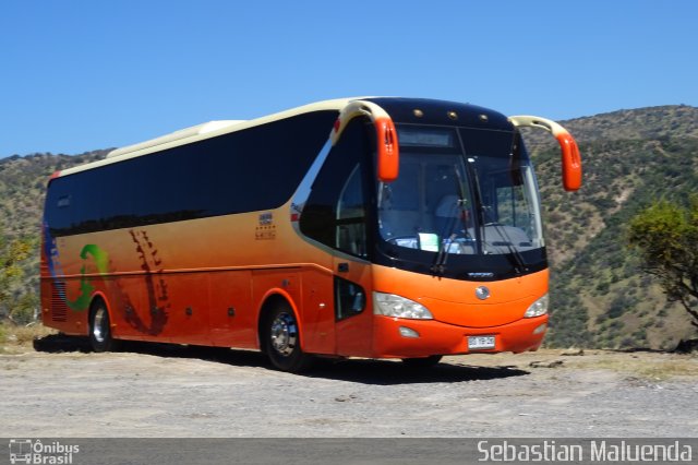 Ônibus Particulares  na cidade de , por Sebastian Andres Maluenda. Número da foto: #5448820.