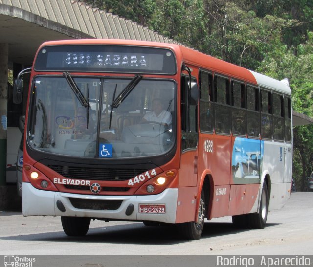 Viação Cuiabá 44014 na cidade de Sabará, Minas Gerais, Brasil, por Rodrigo  Aparecido. Número da foto: #5448640.