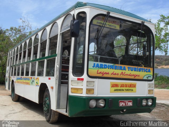 Ônibus Particulares 7396 na cidade de Paraipaba, Ceará, Brasil, por Guilherme Martins. ID da foto: 5451023.