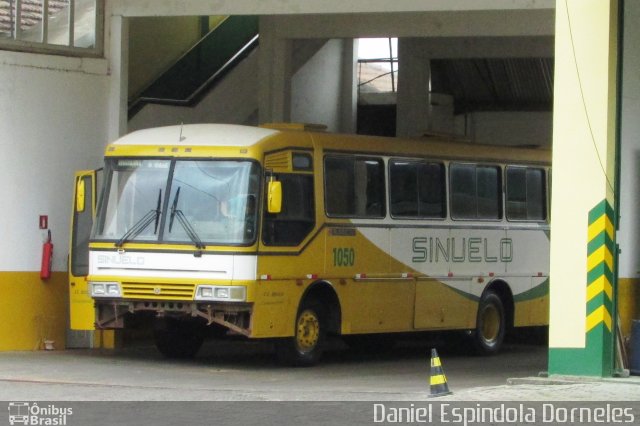 Sinuelo 1050 na cidade de Cachoeira do Sul, Rio Grande do Sul, Brasil, por Daniel Espindola Dorneles. Número da foto: #5451775.