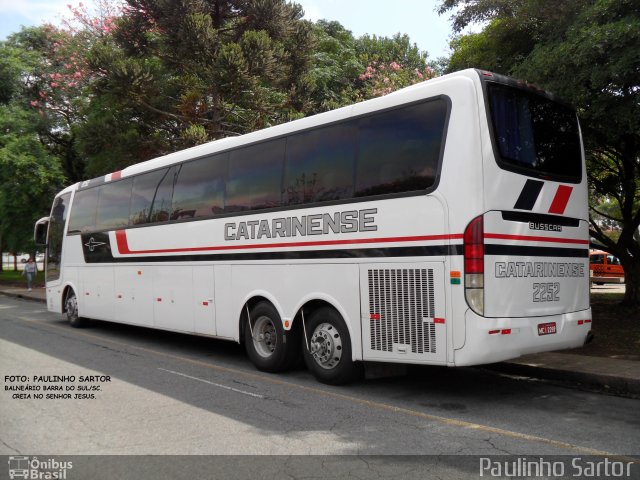 Auto Viação Catarinense 2252 na cidade de Curitiba, Paraná, Brasil, por Paulinho Sartor. ID da foto: 5450291.