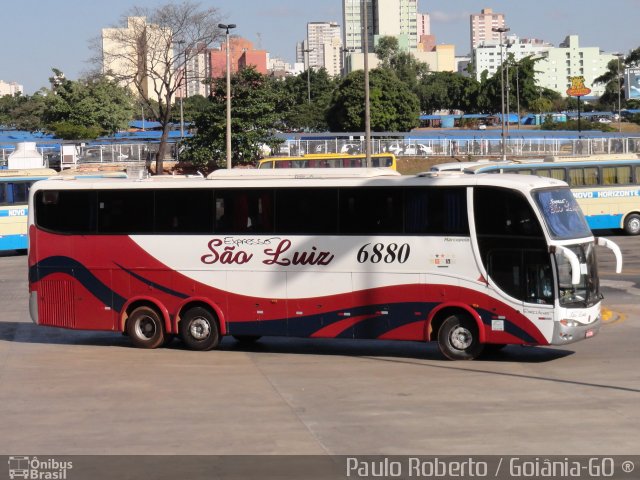 Expresso São Luiz 6880 na cidade de Goiânia, Goiás, Brasil, por Paulo Roberto de Morais Amorim. Número da foto: #5451416.