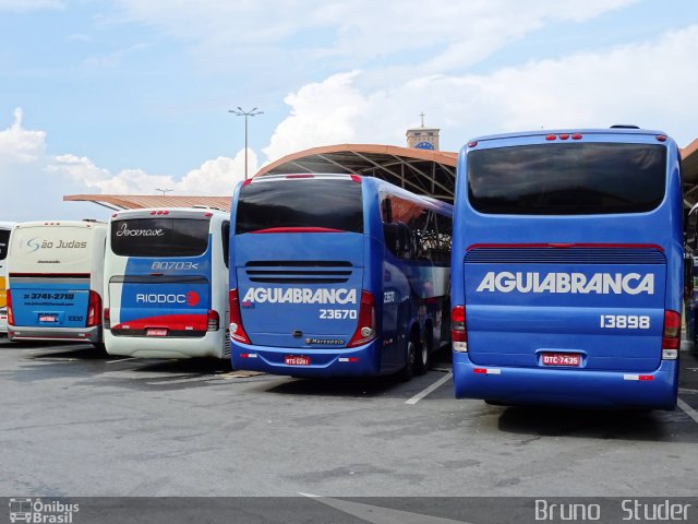 Viação Águia Branca 13898 na cidade de Aparecida, São Paulo, Brasil, por Bruno   Studer. Número da foto: #5450535.