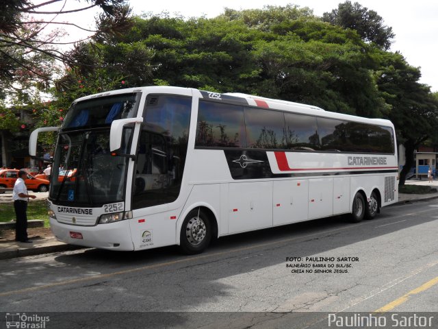 Auto Viação Catarinense 2252 na cidade de Curitiba, Paraná, Brasil, por Paulinho Sartor. ID da foto: 5450290.