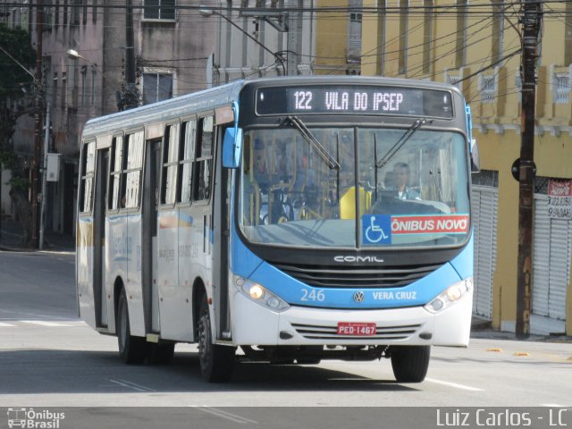Expresso Vera Cruz 246 na cidade de Recife, Pernambuco, Brasil, por Luiz Carlos de Santana. Número da foto: #5453484.