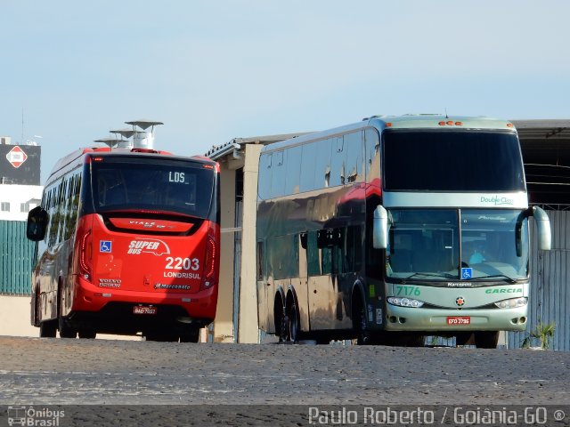 Viação Garcia 7176 na cidade de Londrina, Paraná, Brasil, por Paulo Roberto de Morais Amorim. ID da foto: 5456069.