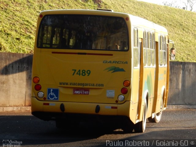 Viação Garcia 7489 na cidade de Londrina, Paraná, Brasil, por Paulo Roberto de Morais Amorim. Número da foto: #5455752.