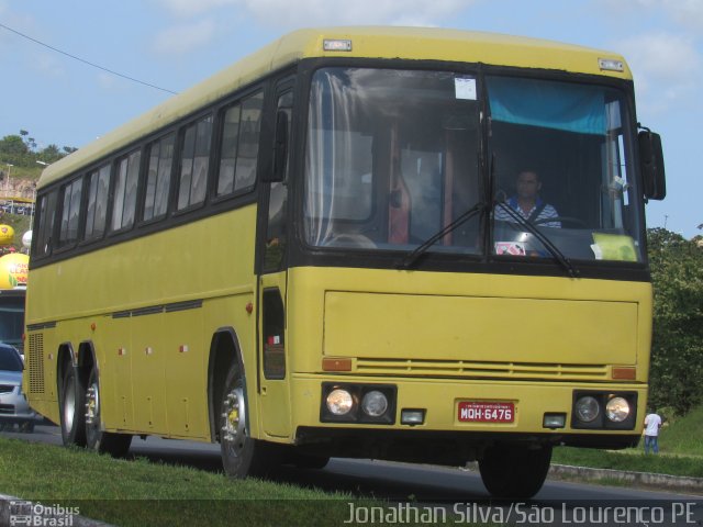 Ônibus Particulares 6476 na cidade de São Lourenço da Mata, Pernambuco, Brasil, por Jonathan Silva. ID da foto: 5392041.