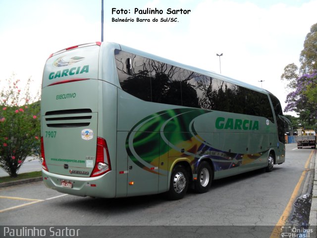 Viação Garcia 7907 na cidade de Curitiba, Paraná, Brasil, por Paulinho Sartor. Número da foto: #5393158.
