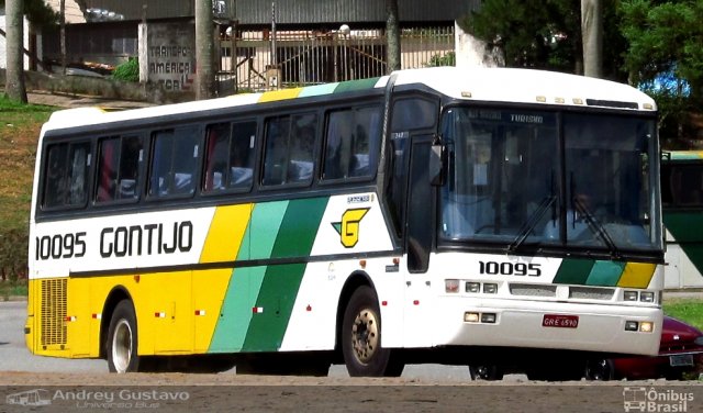 Empresa Gontijo de Transportes 10095 na cidade de Perdões, Minas Gerais, Brasil, por Andrey Gustavo. ID da foto: 5393693.